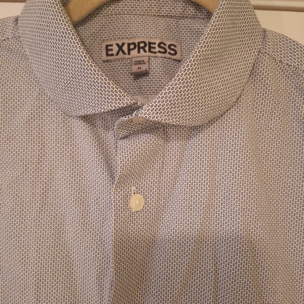 Express men's medium fitted geometric print button-down dress shirt 15 1/2 neck